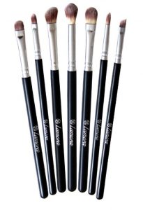 2. Makeup Eye Brush Set