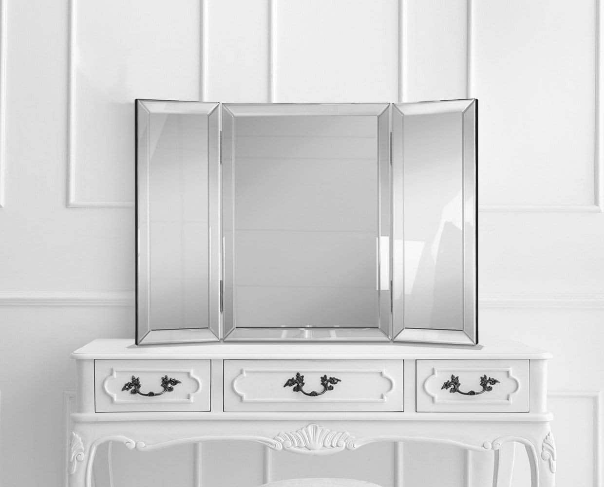 Hamilton Hills Trifold Vanity Mirror