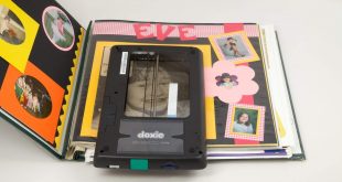 Doxie Flip Cordless Flatbed Photo and Notebook Scanner